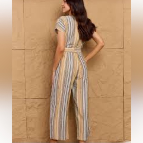 MYSTREE Yellow and Gray stripe wide leg crop Jumpsuit size L - Picture 3 of 14